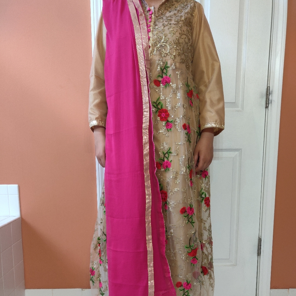 Indian salwar kameez